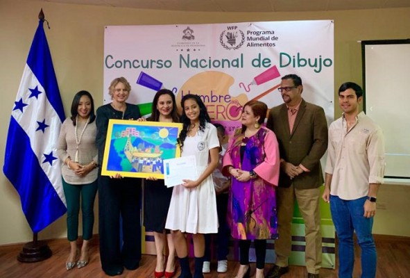 Premian a pequeños artistas ganadores del Concurso Nacional de Dibujo