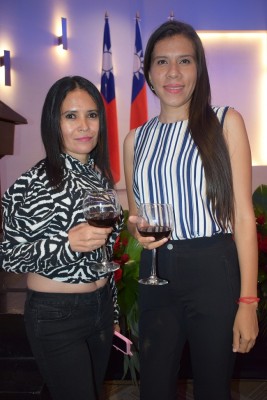 Jackeline Castro y Yaridia Rodríguez.