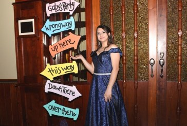 Los 15 de Gabriela ¡en el país de las maravillas!