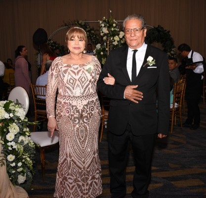 Los padres de la novia, Hilda Zelaya y Rigoberto Jiménez