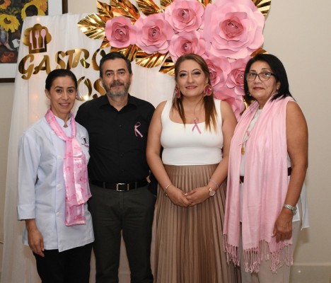 Nhora Gómez, German Parra, Sonia Mejía y Sonia Berrios