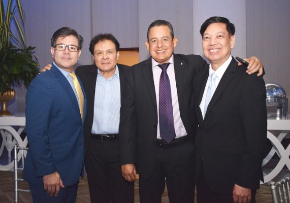 Tomas Tejada, Pablo Rojas, Jaime de la Torres y Francisco Lee.