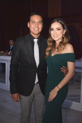 Daniel Ochoa y Gabriela Muñoz.