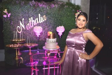 ¡Sorpresa! Nathalia Romero en su fiesta de quinceañera