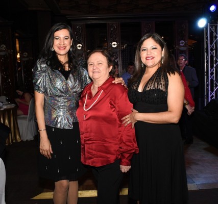 Denia Ortega, Kathia Vega y Gloria Noreña
