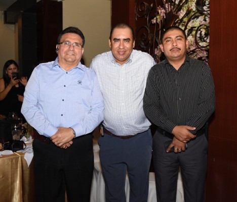 Mauricio Aguilar, José Alcerro y Rubén Barahona