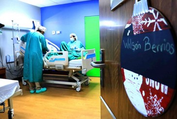 Pareja presidencial visita a Wilson José Berríos en el hospital quien se recupera de graves quemaduras