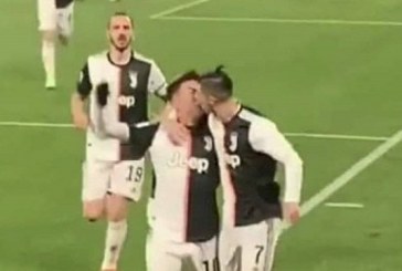 El beso en la boca entre Cristiano Ronaldo y Paulo Dybala se volvió viral