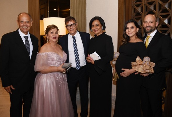 Edgardo Reynaud, Lizette Reynaud, Jorge y Zoila Rodríguez, Andrea y Gabriel Icaza