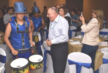 Al ritmo de batucada celebran el natalicio del Dr. Fuad Handal
