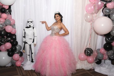 Con detalles de Star Wars protagoniza sus 15 años Mynelly Abril