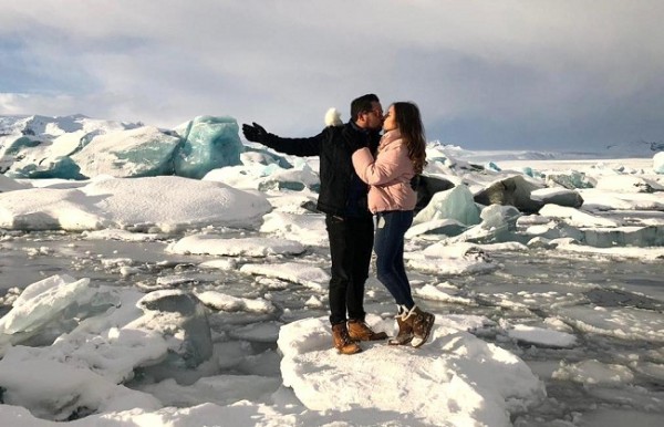 Tania y Ángel celebraron sus bodas de papel ¡y de qué manera! Pues continúan coronando su amor viajando en un tour súper romántico que incluyó Islandia y Dubái.
