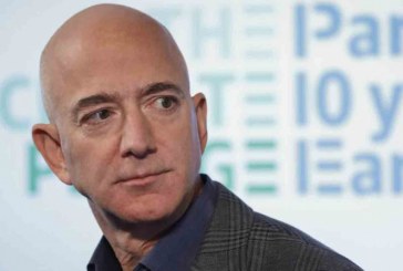 El fundador de Amazon, Jeff Bezos gana 13 mil millones de dólares en 15 minutos