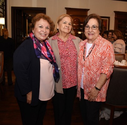 Bessy de Arriaga, Esperanza Amador y Ruth Medina