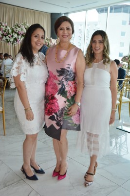 Marlen Rojas, Magda de Hernández y Esther Canahuati