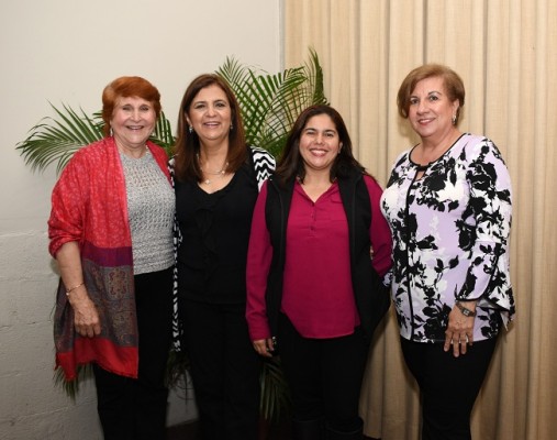 Mery Bendeck, Lizzeth García, Francis Gutiérrez y Rita Simón