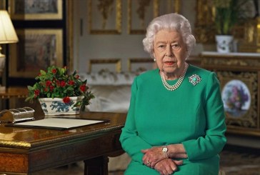 La reina Isabel II pide calma y determinación a los británicos para superar la crisis sanitaria del coronavirus