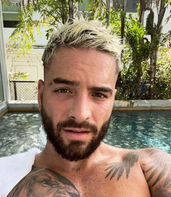 Maluma causa revuelo en las redes y se vuelve objeto de burlas por error ortográfico