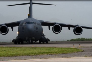 Llega a Palmerola avión de la Fuerza Aérea de EEUU con 44.180 libras de ayuda humanitaria