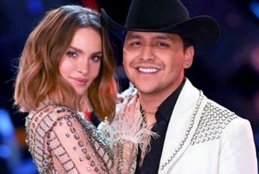 Christian Nodal planea dar anillo a Belinda este año y casarse en 2021