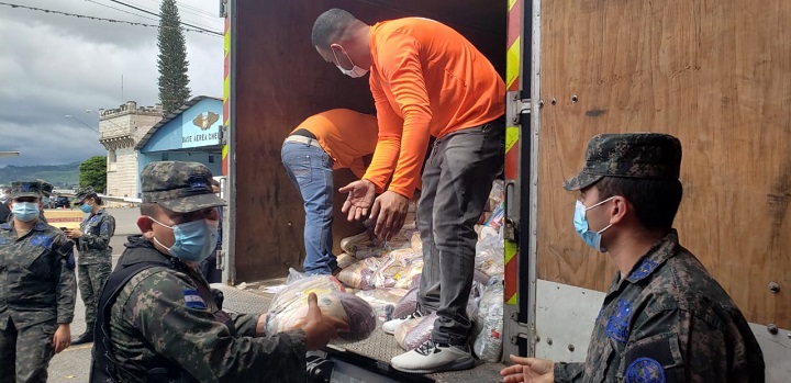 Más de 120 mil libras de alimentos están preposicionadas para atender a afectados por huracán Eta
