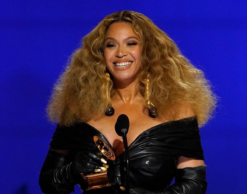 Beyoncé la artista femenina más galardonada en la historia de los Grammy