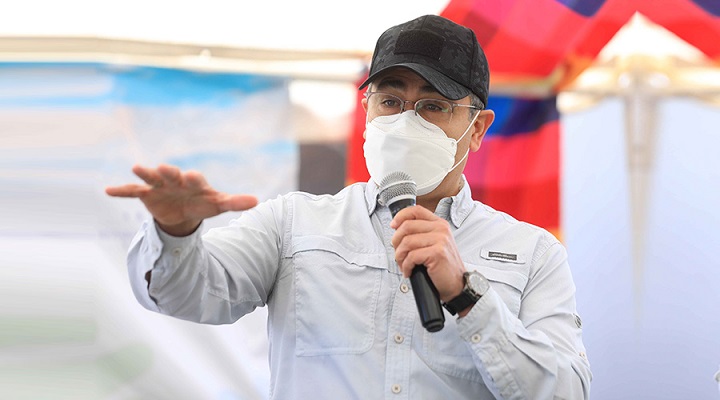 Hernández pide a la población no temer a la vacuna contra el covid-19