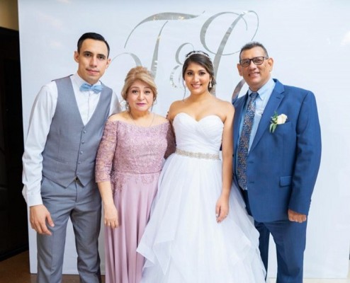 La boda de Celeste y José Ricardo: el uno para el otro