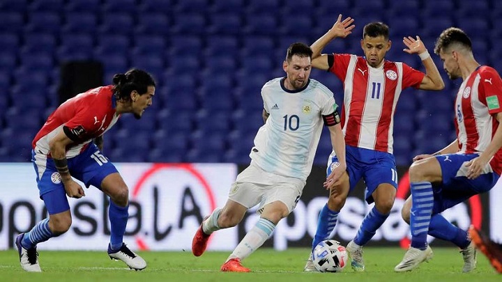 Argentina se alza con el triunfo ante Paraguay y pasa a cuartos de final de la Copa América