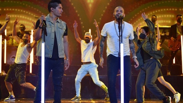 Atrás quedaron las peleas: Ahora Chyno y Nacho están en las buenas y las malas 