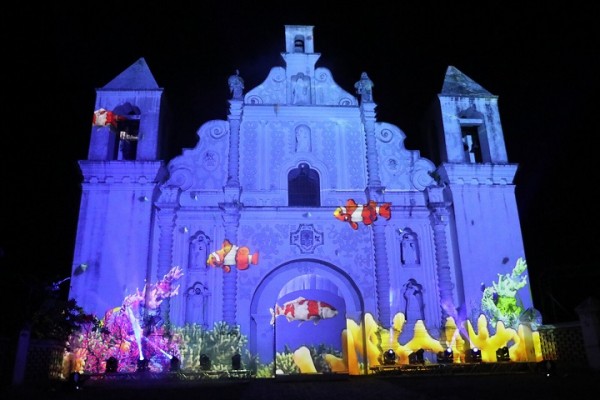 Exaltan riqueza natural y diversidad cultural catracha en video mapping edición Bicentenario
