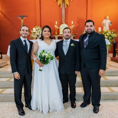 La boda de Isis García y Alberto Carazo: un amor que unió las aulas universitarias
