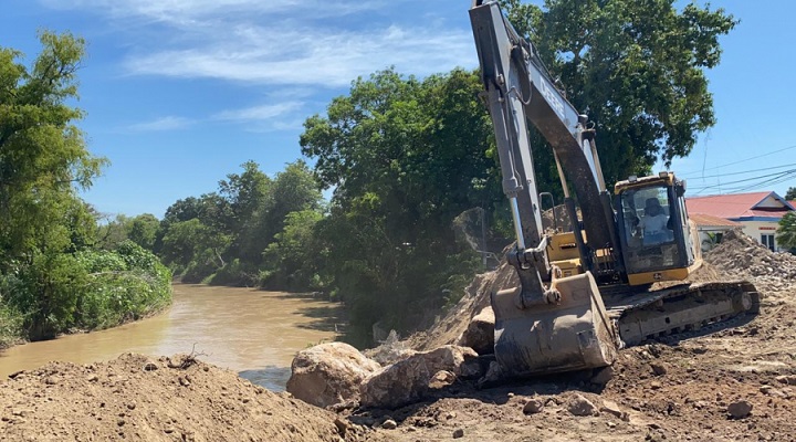 Rehabilitación y protección de bordos del río Chamelecón avanzan en un 40% en La Lima