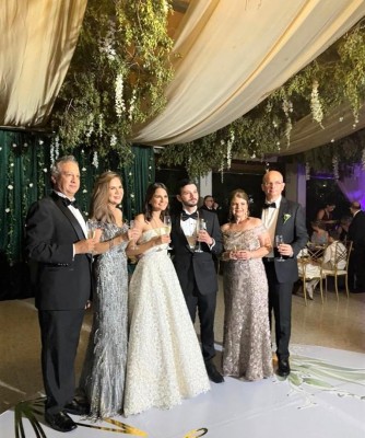 La boda de Elena María y Daniel: ¡la máxima expresión del estilo romántico!
