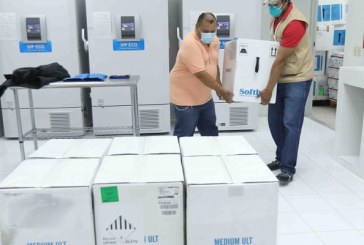 Llega nuevo lote de 105.300 dosis de vacuna de Pfizer compradas por el Estado de Honduras