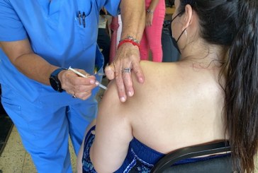 Secretaría de Salud comienza aplicación de tercera vacuna contra la covid-19 en San Pedro Sula
