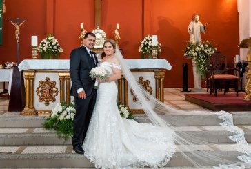 Eduardo Pinto y Victoria Henríquez casados en una boda inolvidable