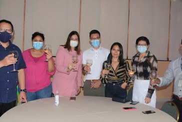 UTH ofrece convivio navideño a comunicadores sociales de San Pedro Sula