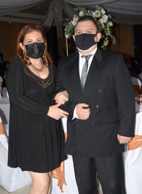 Belizario y Ana Vanessa reafirman su amor con un ‘Sí, acepto’ ante Dios