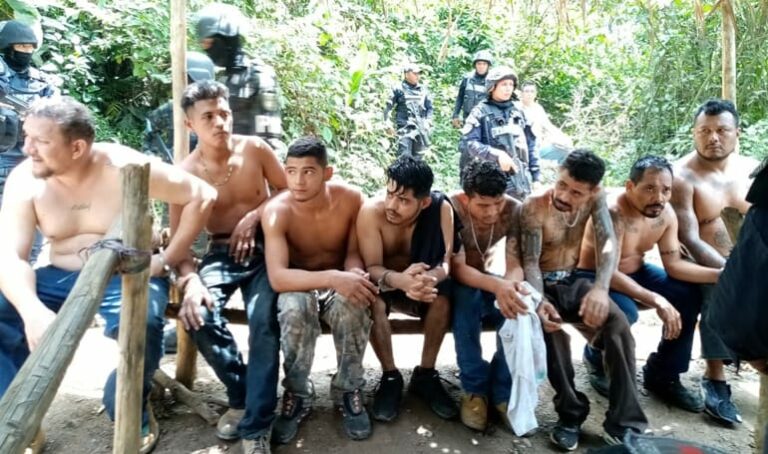 Ocho miembros de la mara Salvatrucha MS-13 condenados por cuatro delitos