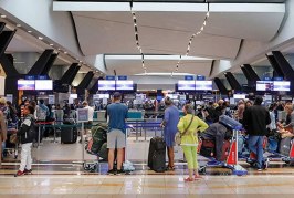 La OMS recomienda suprimir restricciones para viajes internacionales por la covid-19