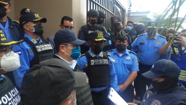 Tras petición de extradición de EEUU: capturan al expresidente Juan Orlando Hernández 