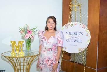 Celebrando el bridal shower en honor Mildred Alberto