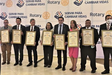 En noche de premios “Paul Harris” rinden homenaje a médicos y periodista