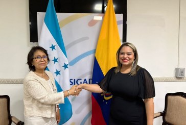 Honduras comparte experiencias y buenas prácticas de niñez con embajadora de Ecuador