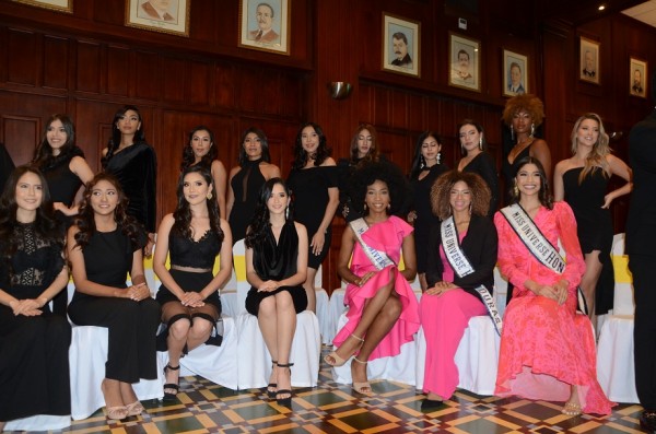 Presentación oficial de candidatas al Miss Honduras Universo 2022