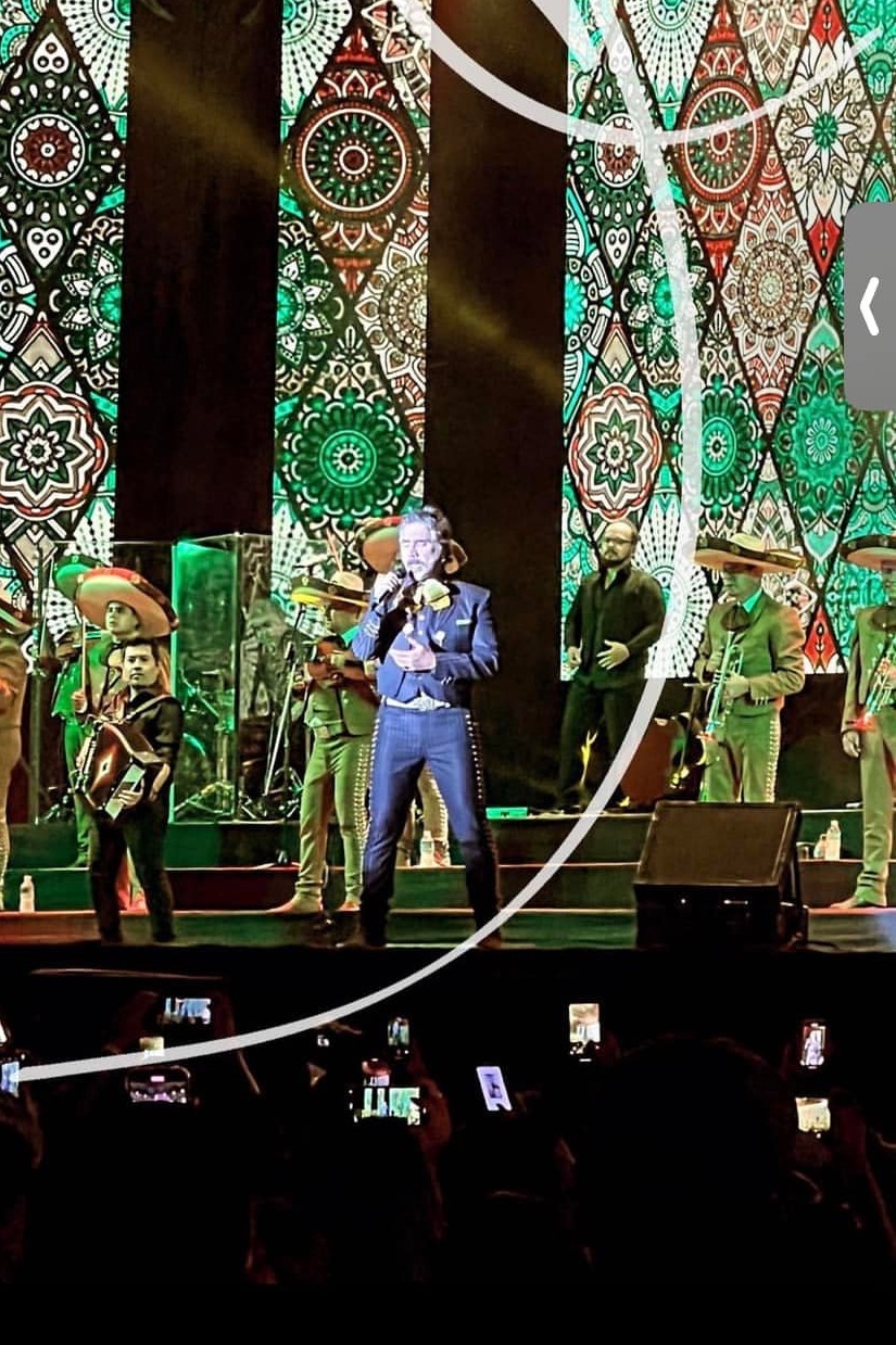 “El Potrillo” Alejandro Fernández deleitó a los sampedranos con su show “Hecho en México”