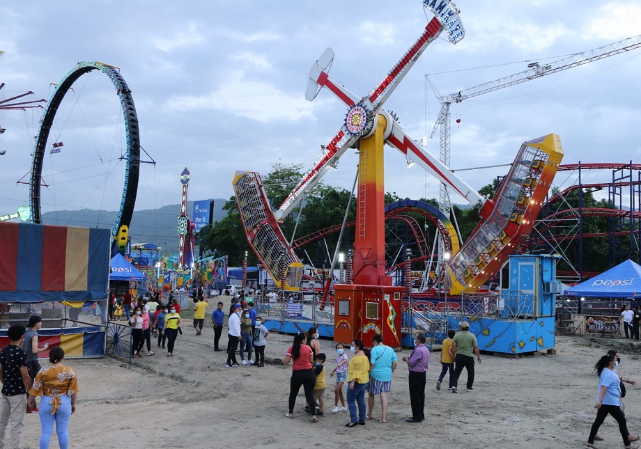 Feria Juniana 2022: Sampedranos ya disfrutan de los diversos juegos mecánicos 