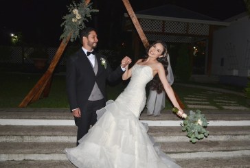 David Cerrato y Samara Ewens en su boda de inspiración Greenery