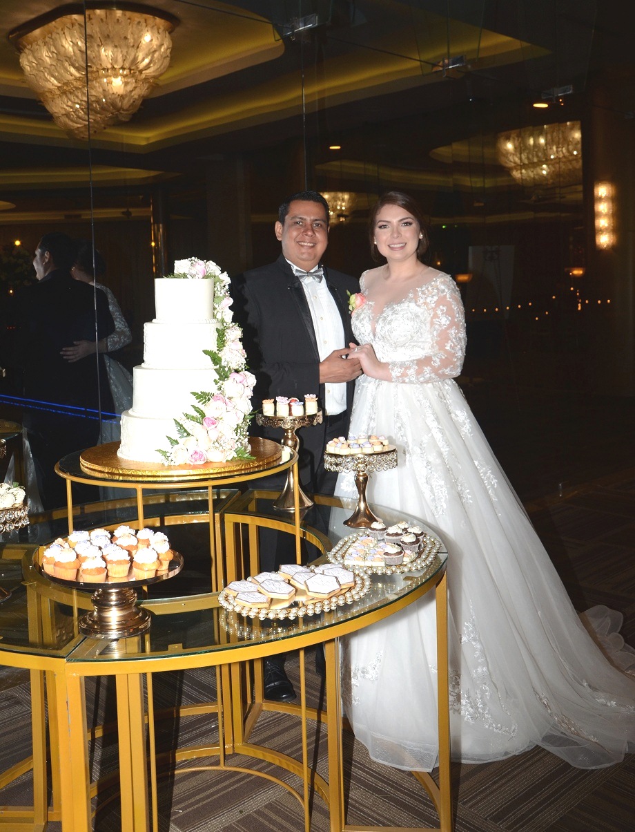 La romántica boda de Héctor Solís y Aimeé Hernández